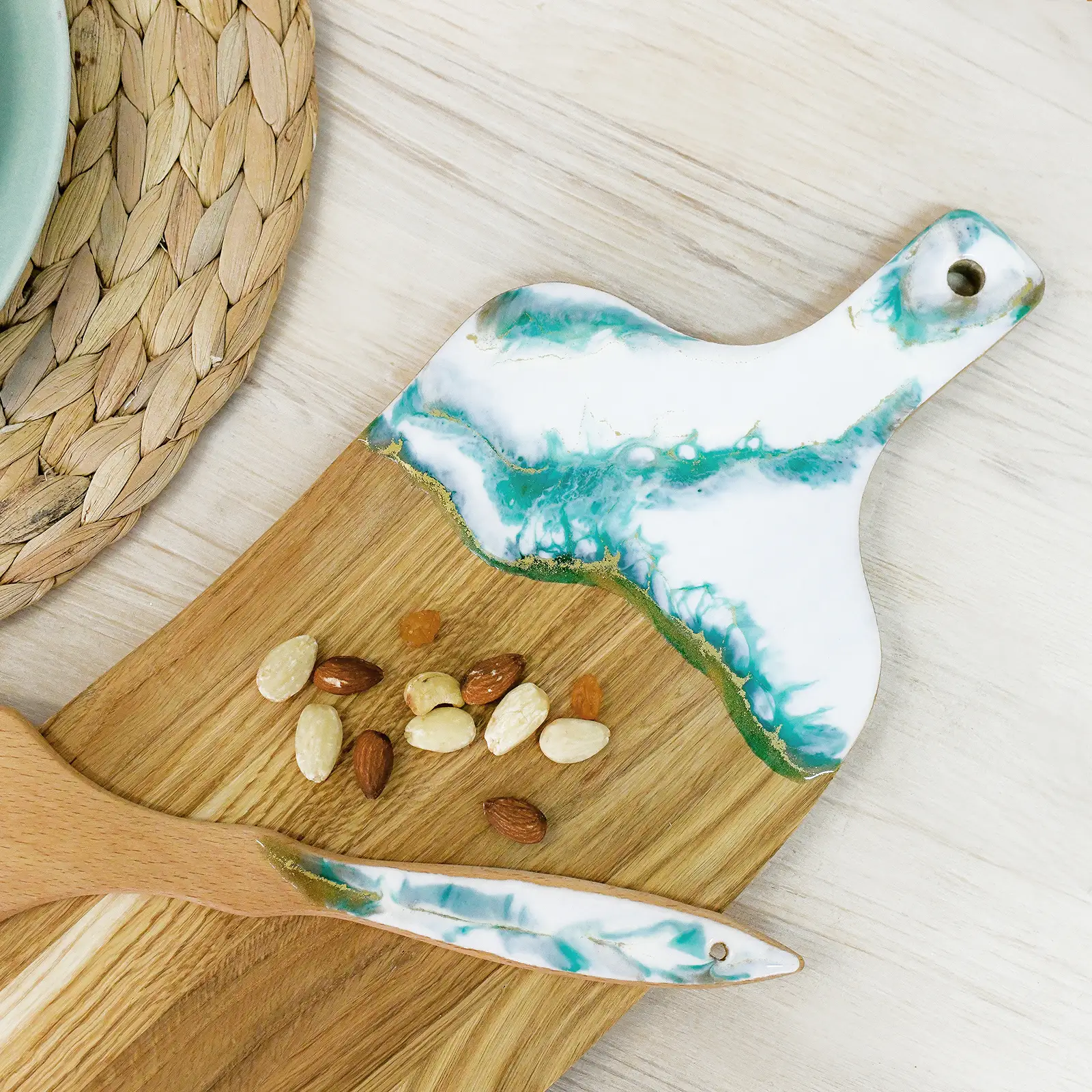 Resin cheeseboard workshop at AMT Composites Cape Town